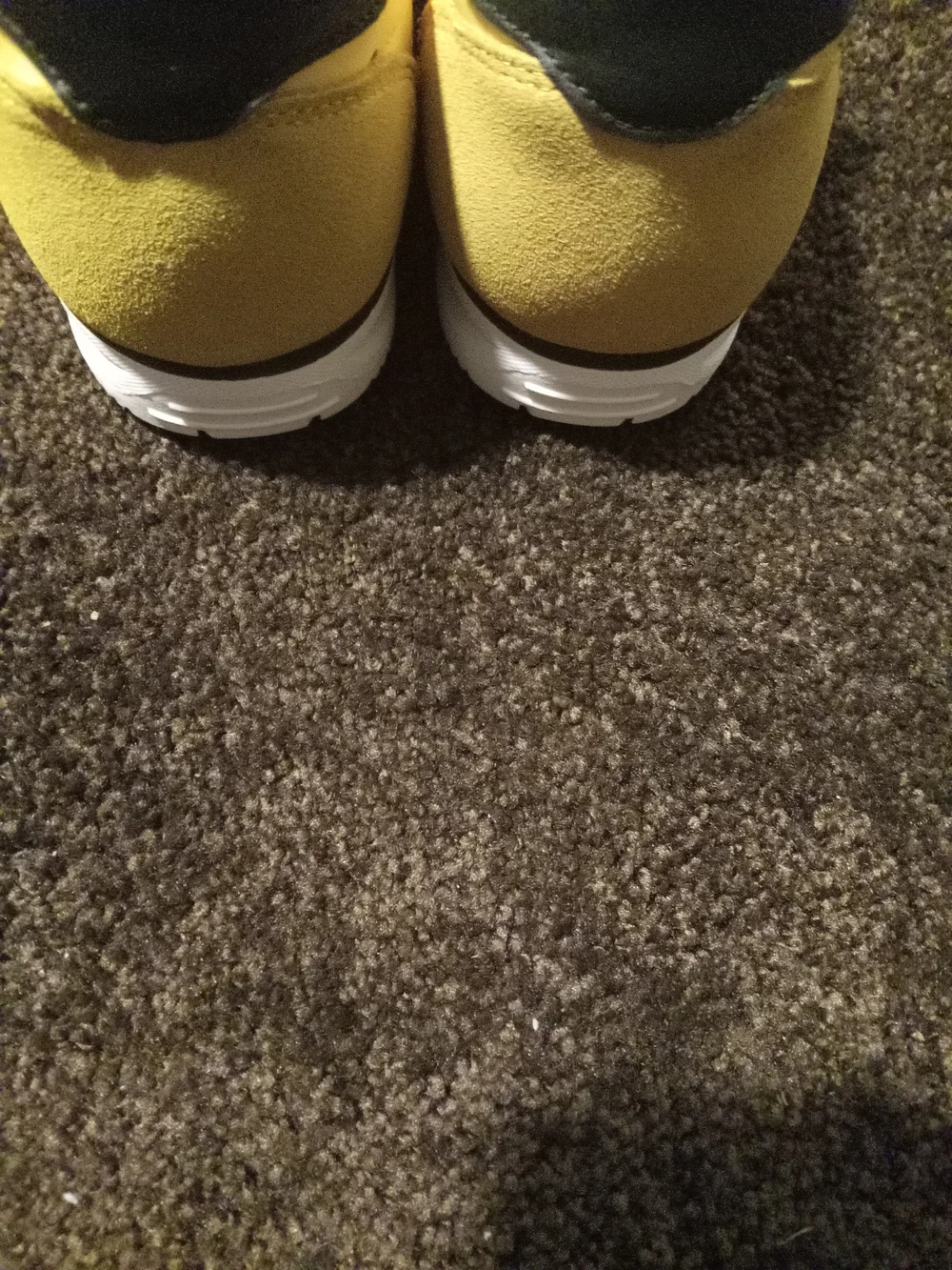 No Boundaries Men's NB Slim Yellow and Black Low-Top Sneakers Sz 12
